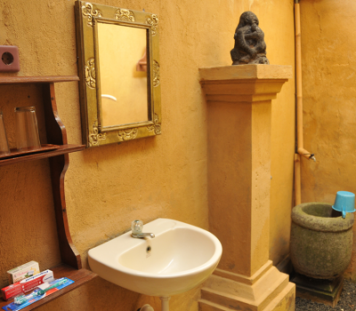 Bale Flores - Sua Bali